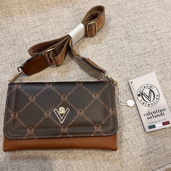 Valentino Orlandi Handbags - Valentino Orlandi Two-Tone Crossbody Bag